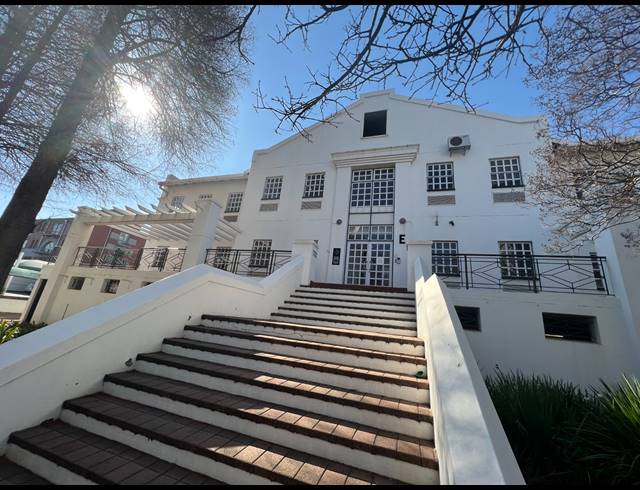 210M² OFFICE TO LET IN ROSEBANK